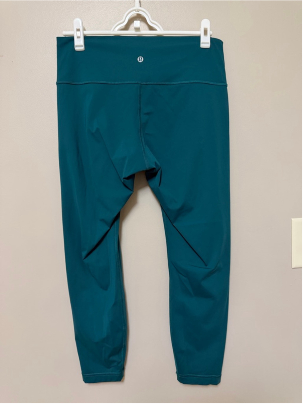 Lululemon Wunder Under Leggings - Picture 8 of 9
